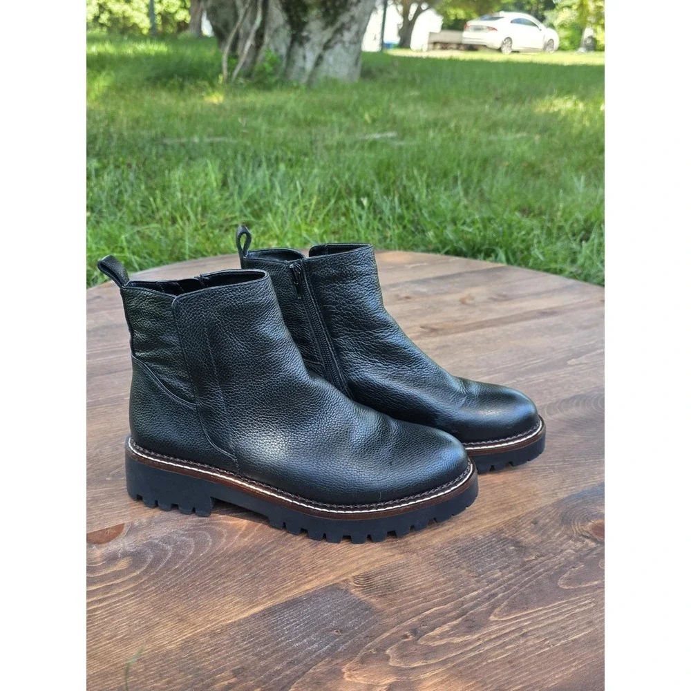 Size 7- Nordstrom Brand Chelsea Boots Women's Black